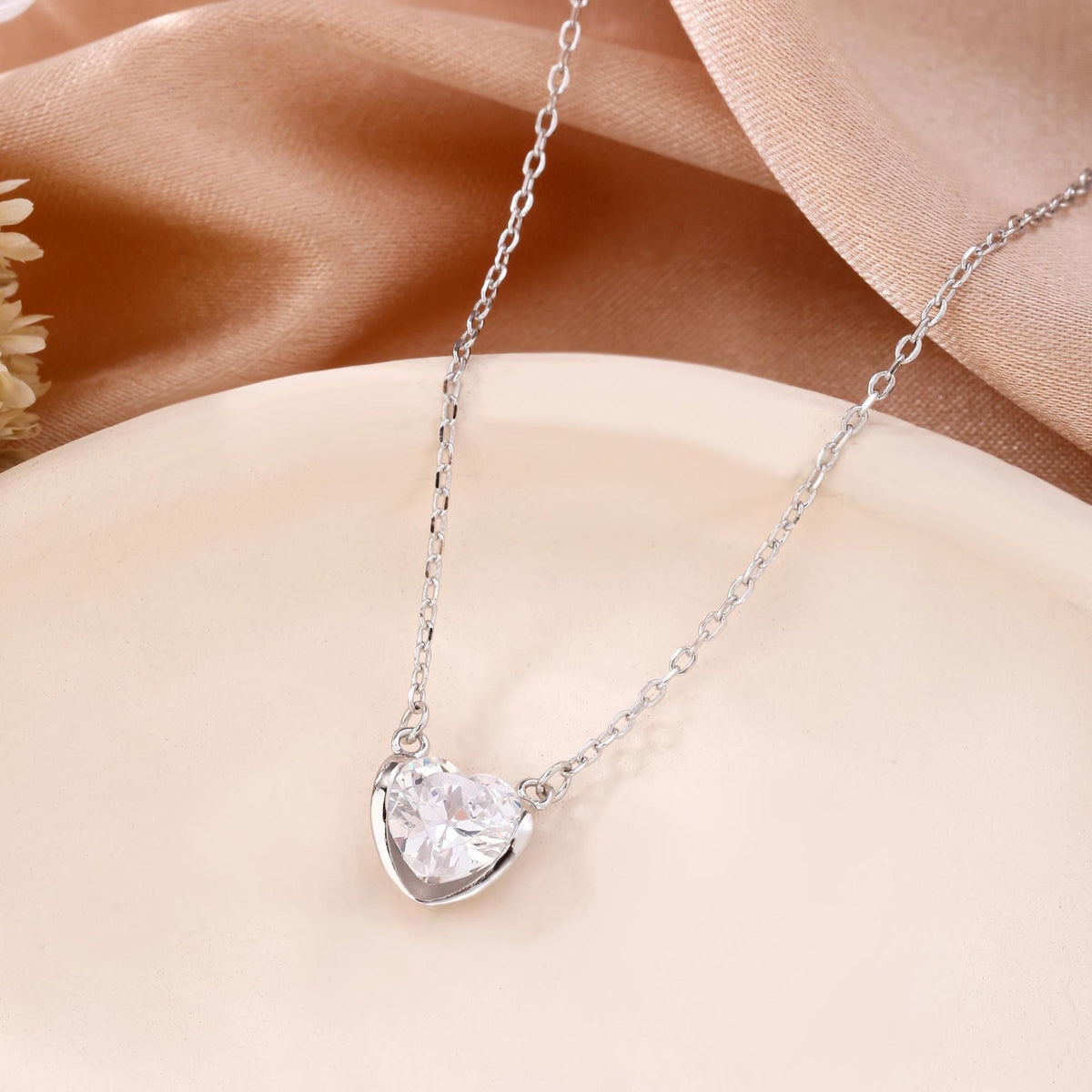 Tiny Heart Pendant Necklace